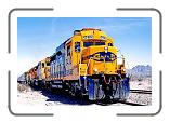 BNSF 2433 East, arriving at Cadiz CA. May 2003 * 800 x 534 * (130KB)